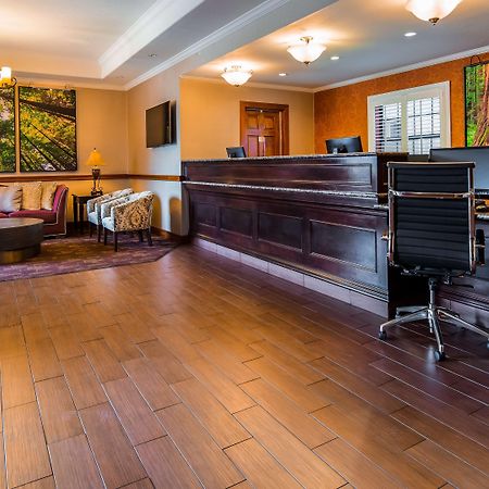 Best Western Plus Humboldt House Inn Garberville Buitenkant foto
