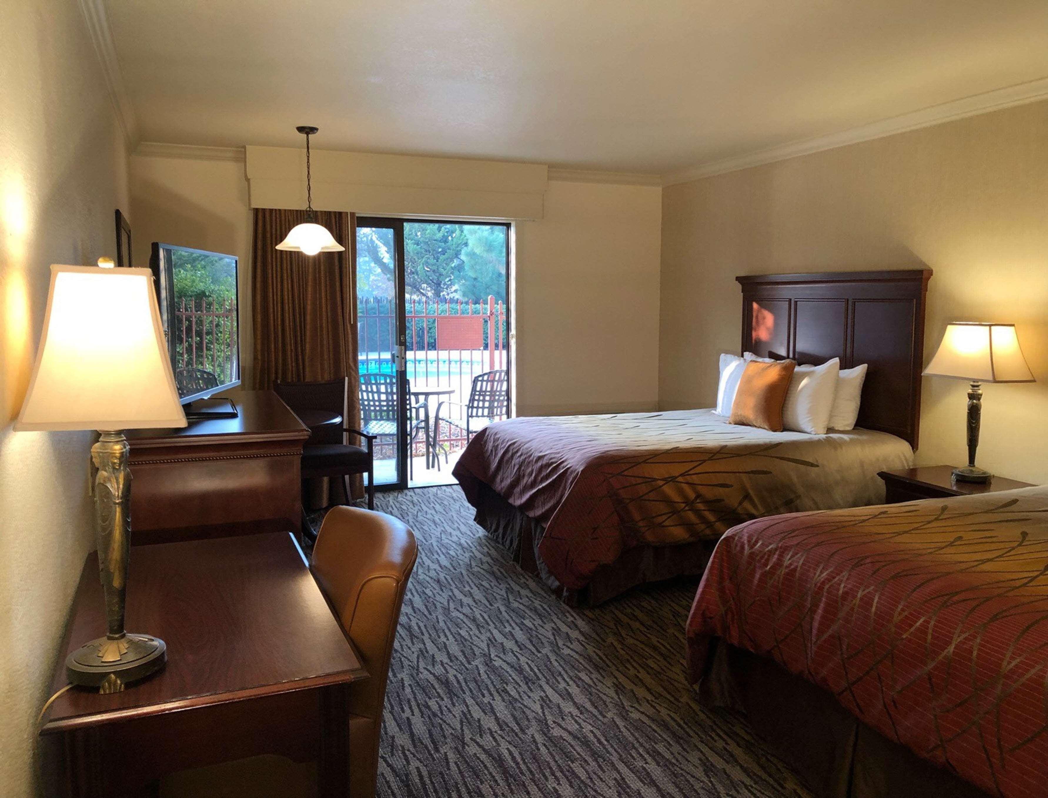 Best Western Plus Humboldt House Inn Garberville Buitenkant foto